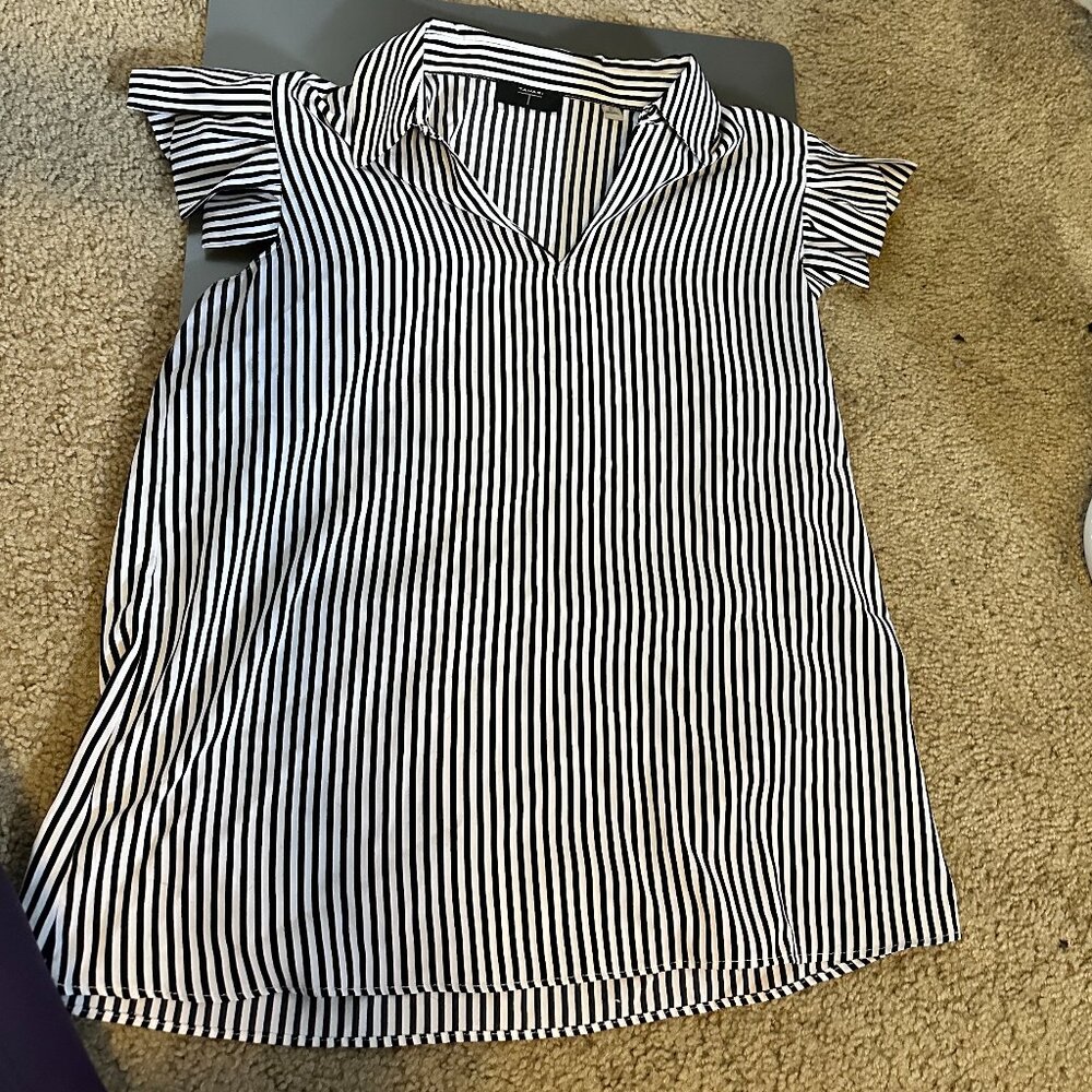Tahari Women's Black and White Striped Short-Sleeve Shirt Size Large